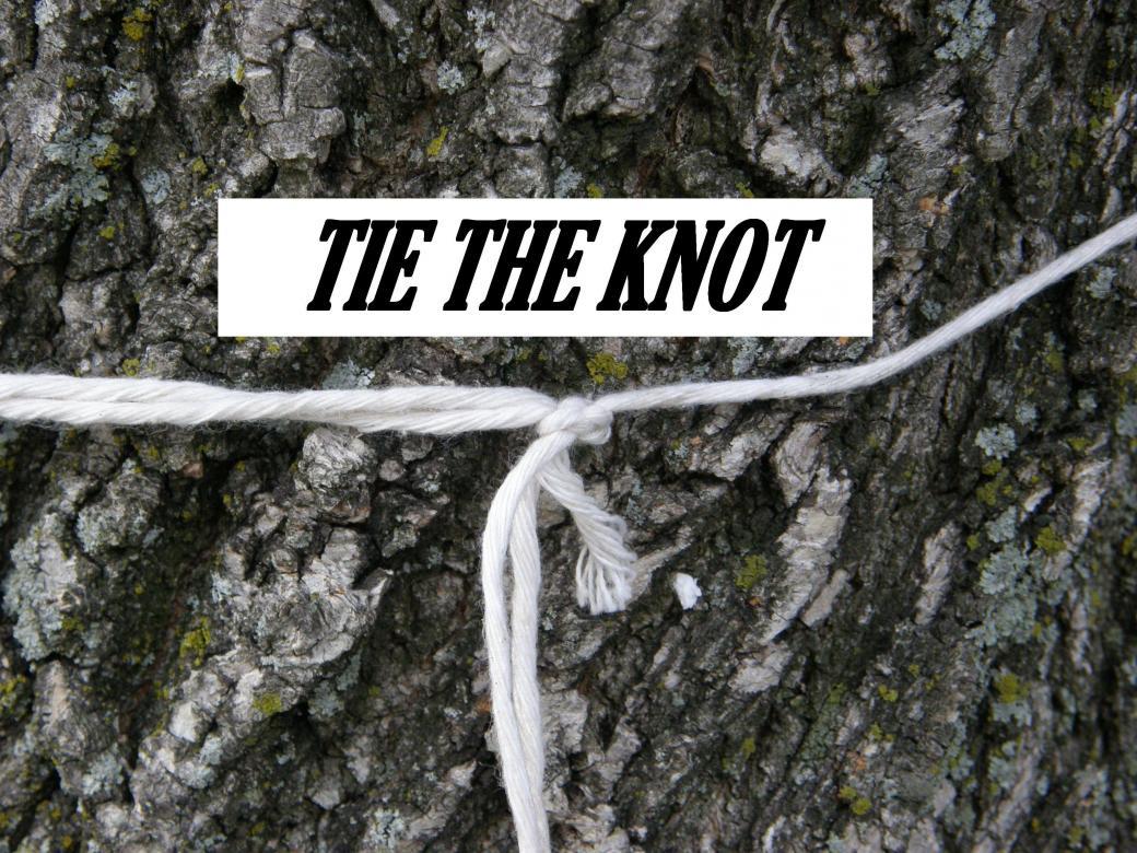 idiom-tie-the-knot-english-course-malta